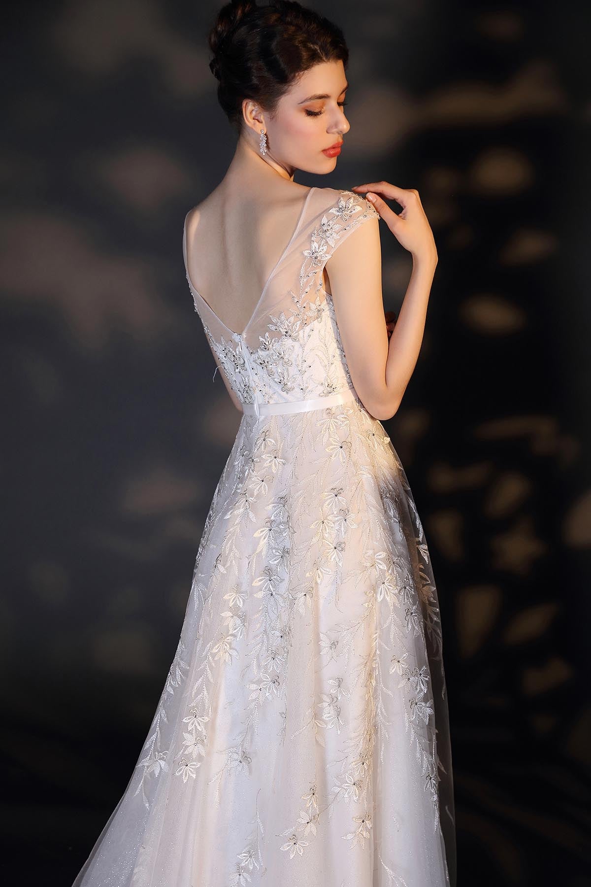A-line Sweetheart Cap Sleeves Full Length Lace Wedding Dresses