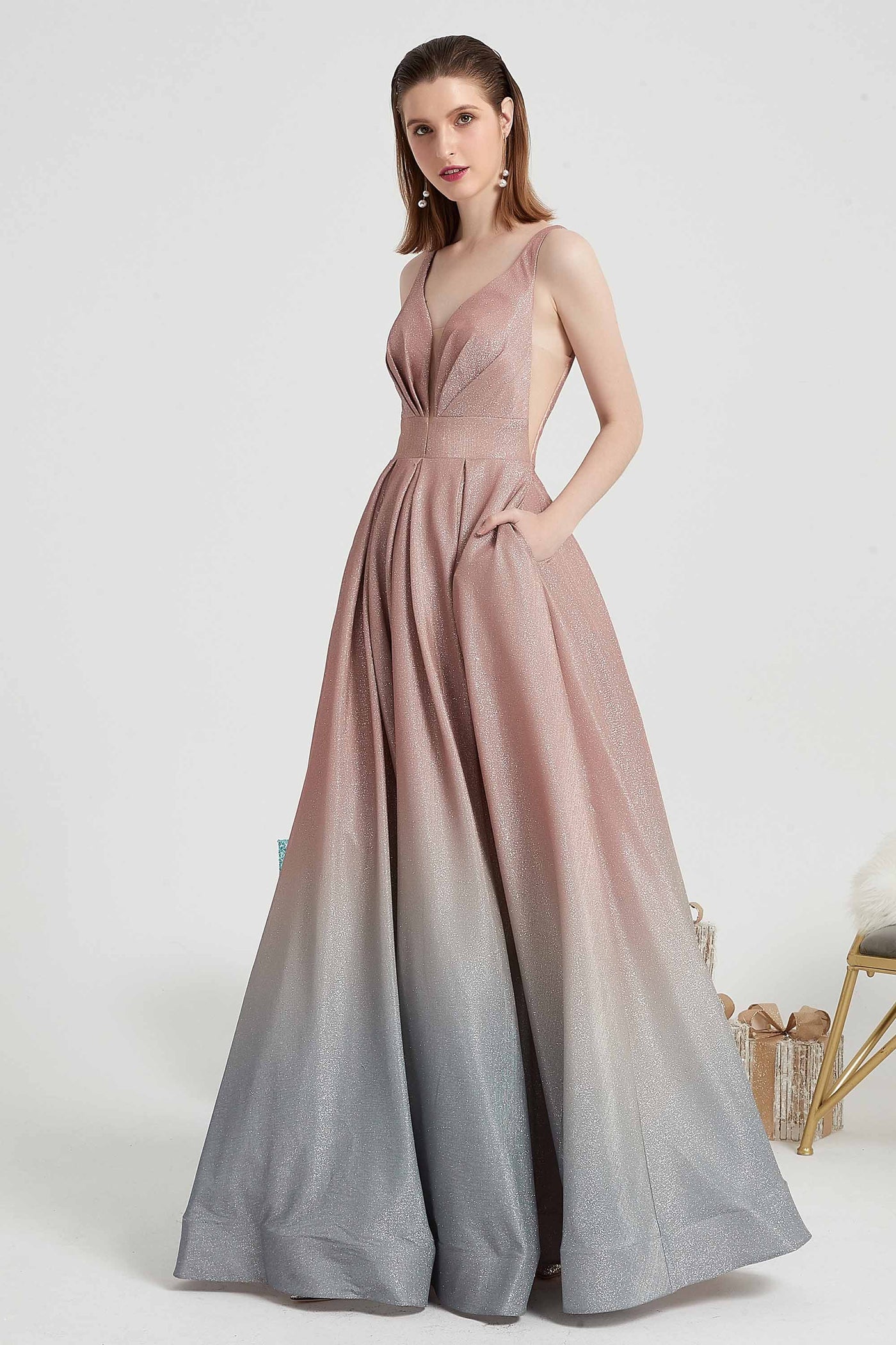 Straps V-Cut Gradient Pleated BodiceParty Prom Gown