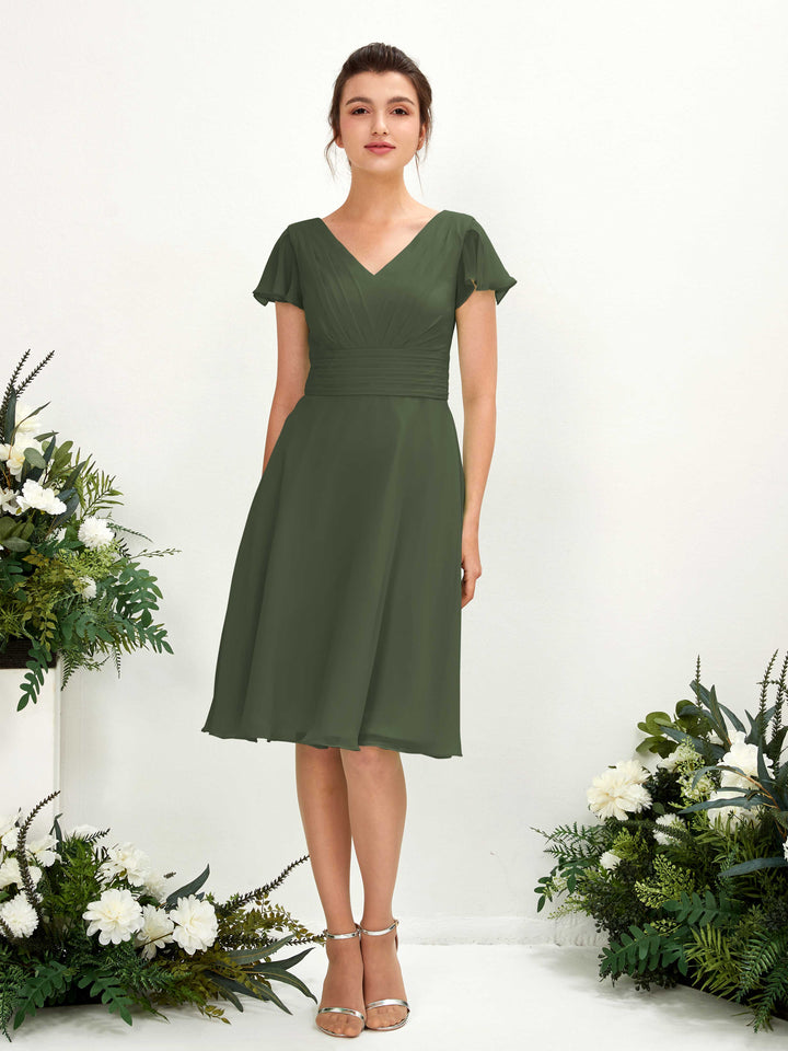 Martini Olive Bridesmaid Dresses Bridesmaid Dress Chiffon V-neck Knee Length Short Sleeves Wedding Party Dress (81220207)