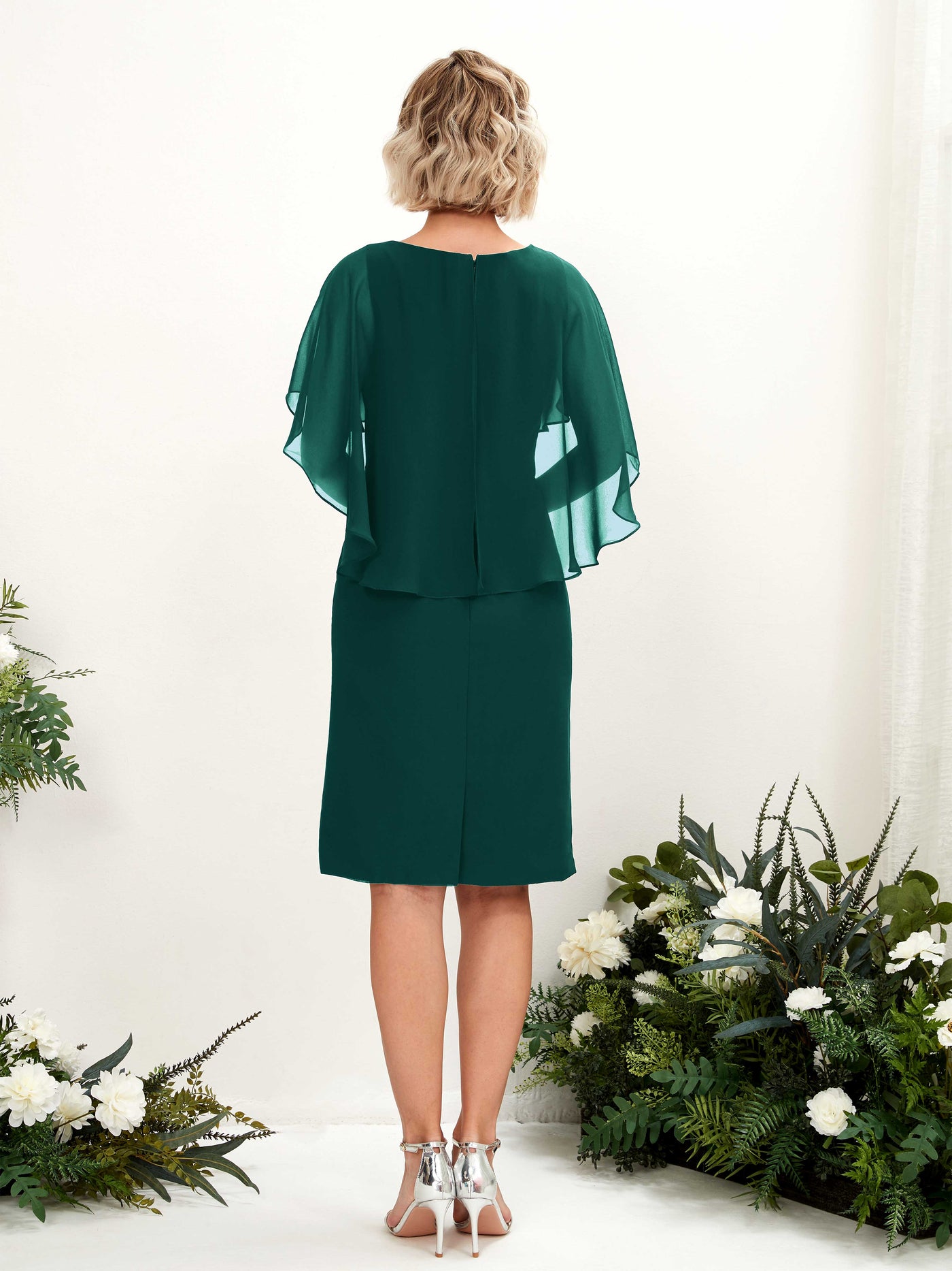 Dark Emerald Bridesmaid Dresses Bridesmaid Dress Chiffon V-neck Knee Length Short Sleeves Wedding Party Dress (81224017)#color_dark-emerald